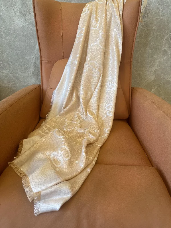 Gucci beige GG jacquard silk blend scarf