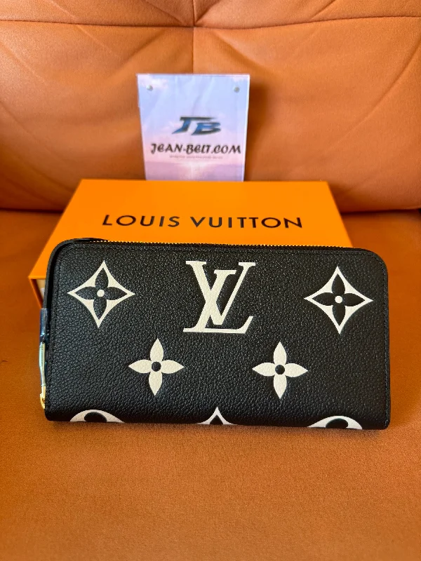 Louis Vuitton monogram giant zippy wallet – black & white leather