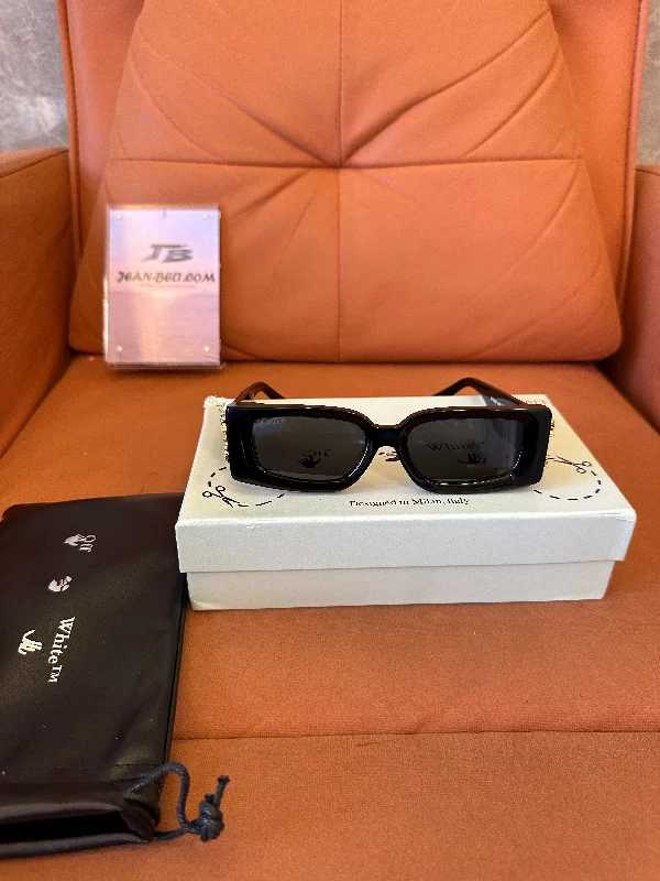 Off-White black acetate sunglasses with gold hardware – square frame