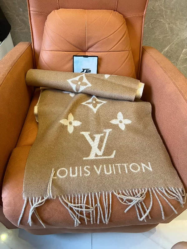 Louis Vuitton monogram wool scarf - beige