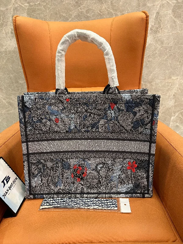 Dior book tote jardin magique