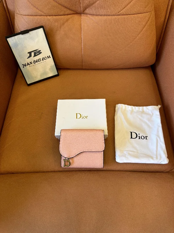 Dior saddle lotus wallet in pink grained calfskin